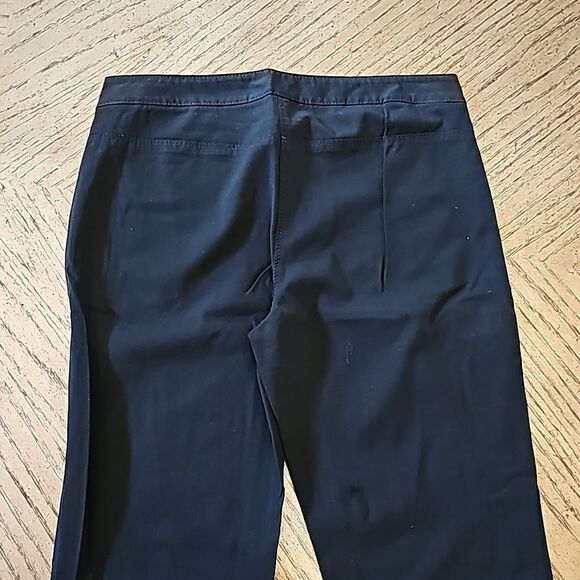 Theory stretchy black pants size 0 - Picture 7 of 9
